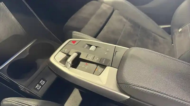 Bmw Serie 2 active tourer 218i 136 ch dkg7 — photo 9
