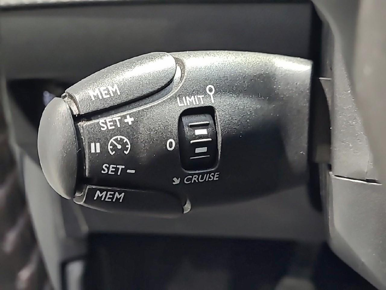 Peugeot 208 puretech 75 s&s bvm5 active pack — photo 24