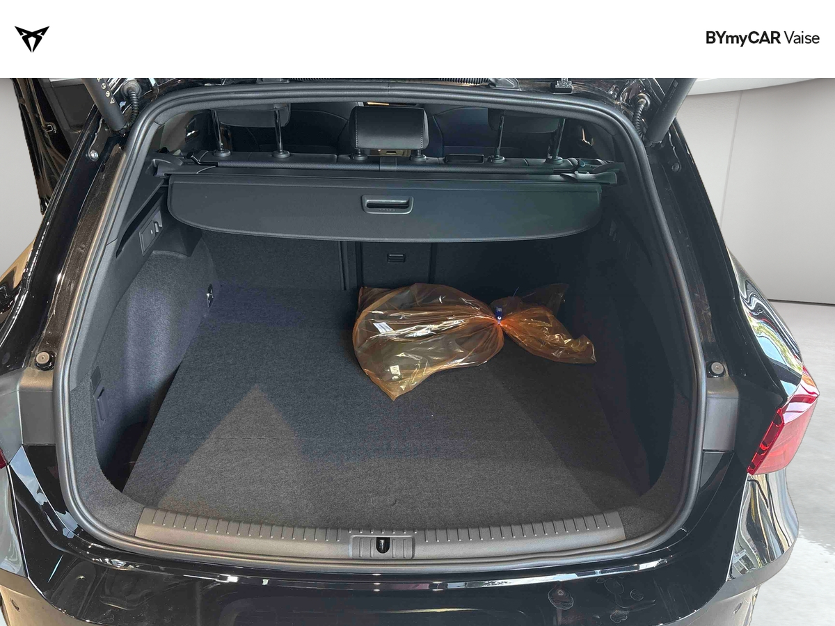 Cupra Leon Sportstourer eHybrid 204 ch DSG6 — photo 12