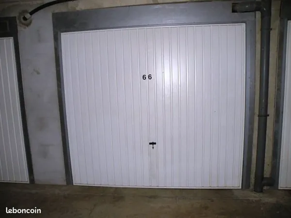 Garage Village Naturiste au Cap d' Agde