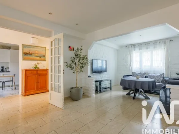 Maison 10 pièces 250 m²