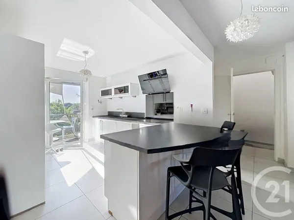 Maison 5 pièces 194 m²
