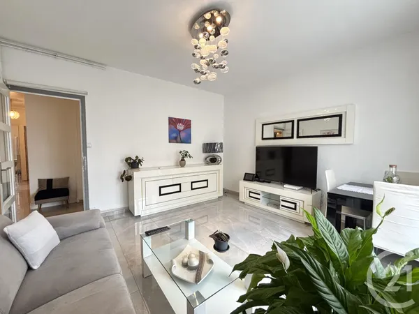 Appartement 4 pièces 80 m²
