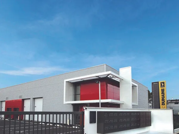 Local commercial 82 m²