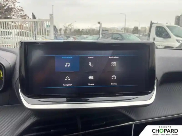 Peugeot 2008 hybrid 136 e-dcs6 — photo 47