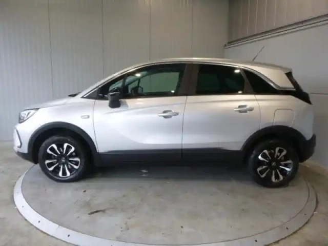 Opel Crossland 1.2 turbo 110ch elegance business — photo 9