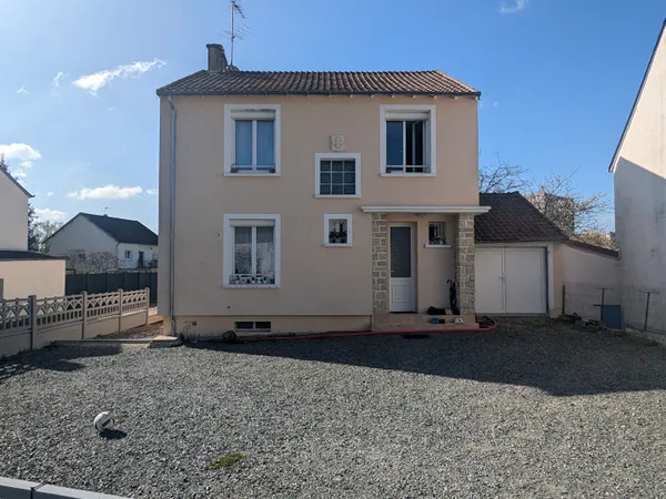 Maison rénovée de 75 m² vendue louée (900 €/mois)