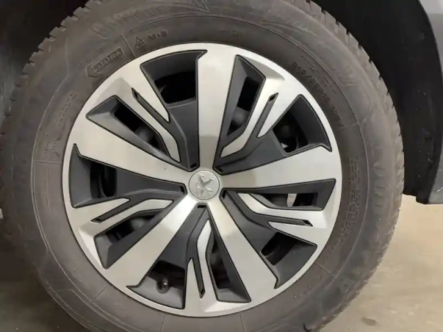 Peugeot 2008 puretech 100 s&amp;s bvm6 — photo 19