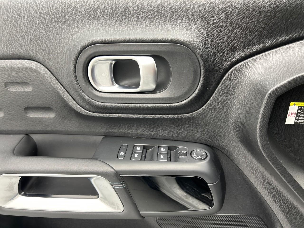 Citroën C5 Aircross hybride rechargeable 225 e-eat8 shine pack — photo 3