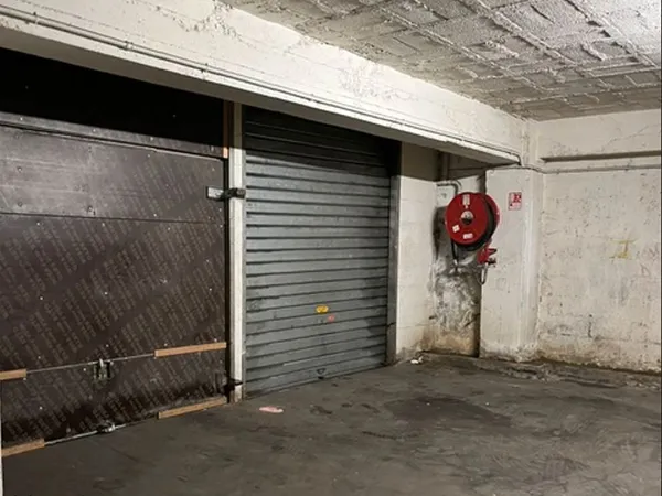 Parking/box 14 m² MARSEILLE