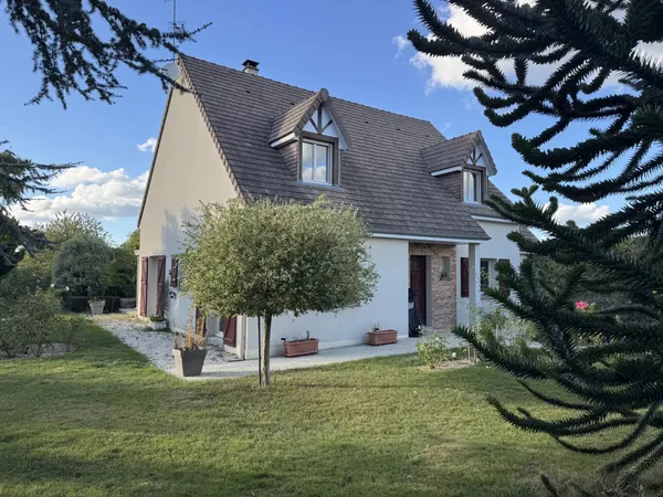 Maison de 185m² avec dépendance