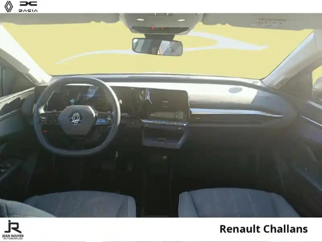 Renault Megane e-tech electric ev60 220ch equilibre super charge -b — photo 15