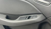 Renault Clio 1.6 E-Tech 140ch Business — photo 18