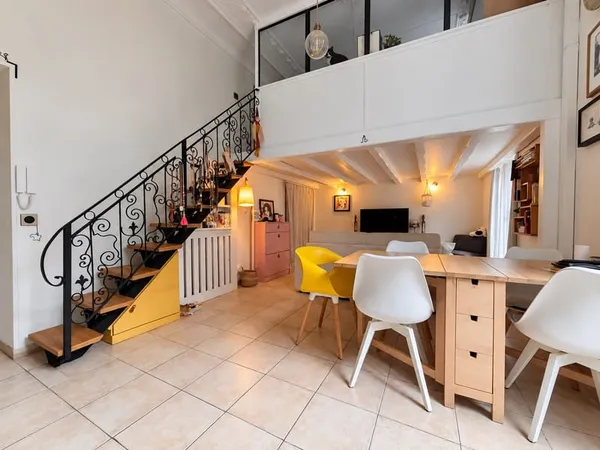À VENDRE / DUPLEX RÉNOVÉ MENTON CENTRE