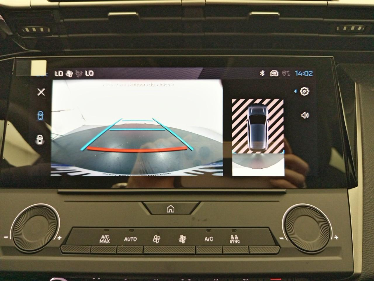 Peugeot 308 hybrid 145 e-dcs6 allure — photo 31