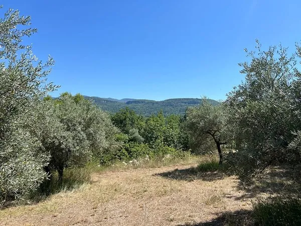 Terrain à bâtir à Apt