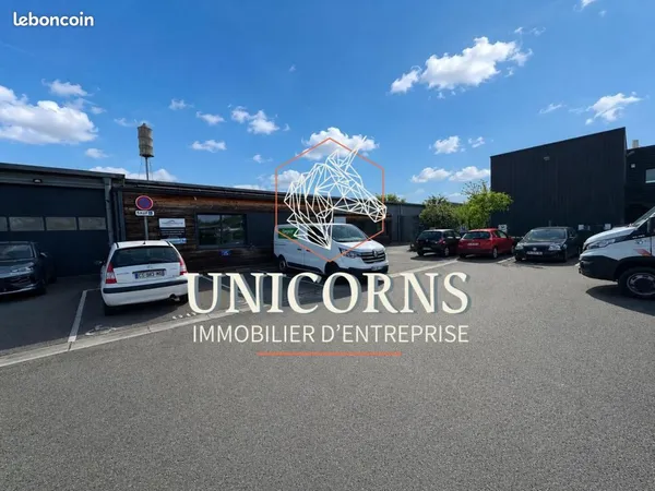 Local industriel 304 m²