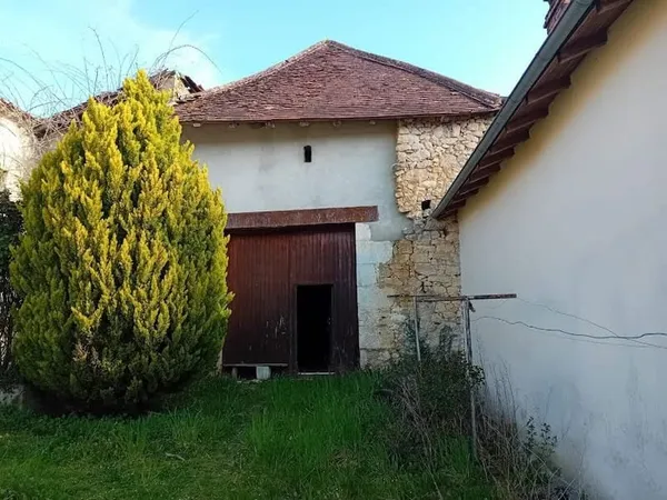 Parking/Garage/Box 80 m²