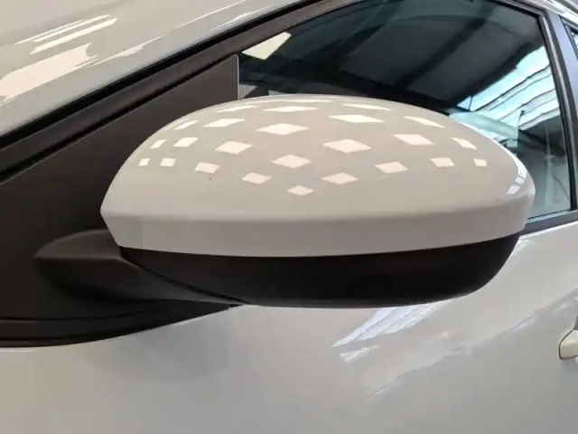 Dacia Sandero eco-g 100 — photo 35