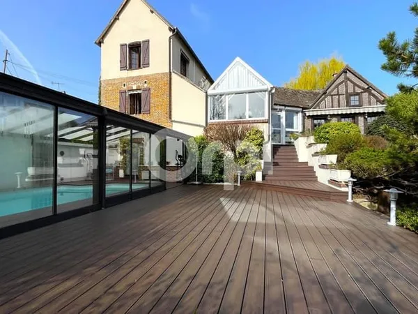 Maison 7 pièces 163 m²