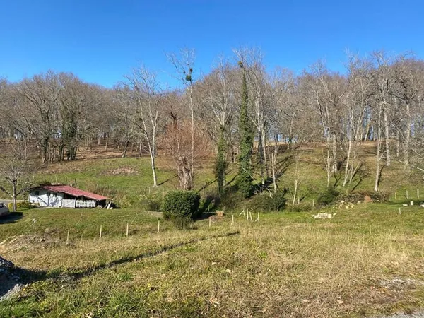 Terrain viabilisé de 739 m2 à Salies-de-Béarn