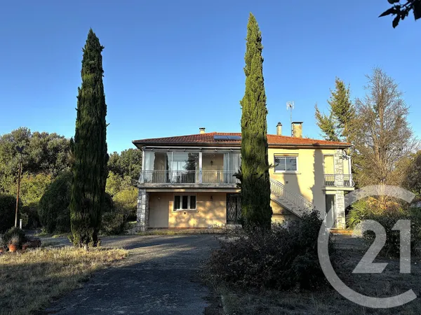 Maison 8 pièces 228 m²