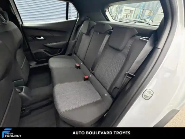 Peugeot 2008 1.2 100ch s&amp;s style — photo 12
