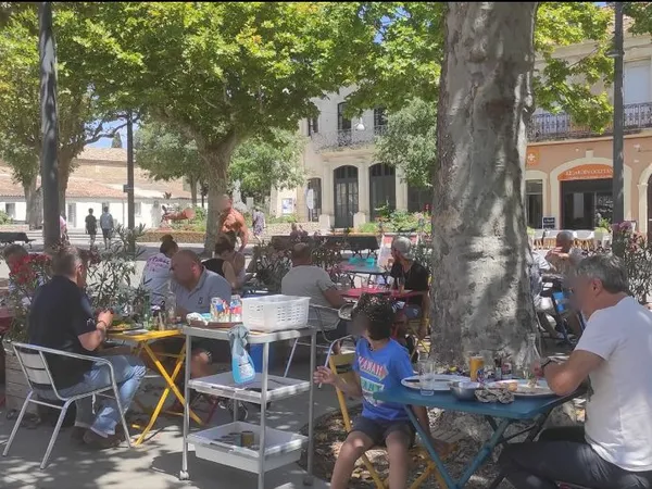 Crêperie, pizzeria 48 m² Mèze