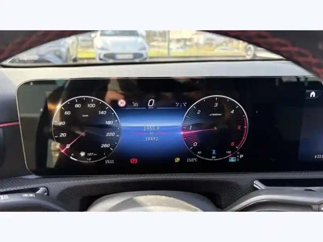 Mercedes Classe A 200 d berline amg line — photo 21