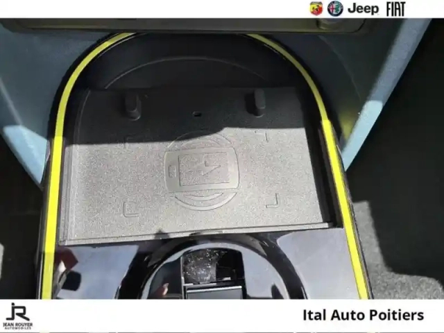 Fiat Panda grande  electrique 113ch la prima (prime cee deduite 6 150 euros) — photo 12