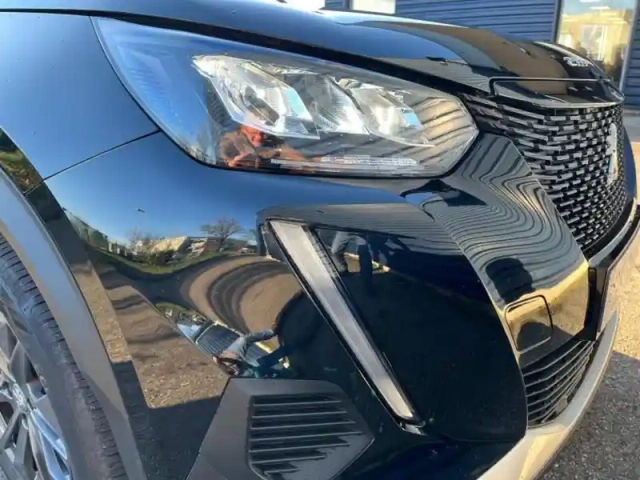Peugeot 2008 e- 136ch style — photo 9