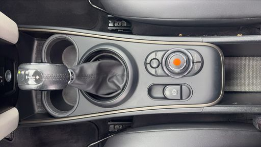 Mini Countryman 1.5 Cooper SE 224 ALL4 Steptronic6 - Exquisite – 2019 – 61854 km – Hybride rechargeable – Boîte Automatique — photo 17