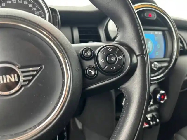 Mini Mini hatch 5 portes one 102 ch — photo 50