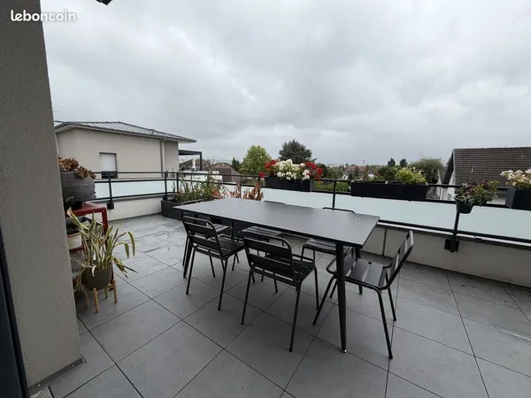 Appartement 4 pièces 83 m² avec terrasse et garage