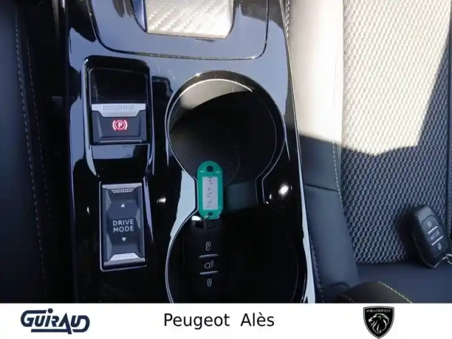 Peugeot 208 hybrid 110 e-dcs6 — photo 16