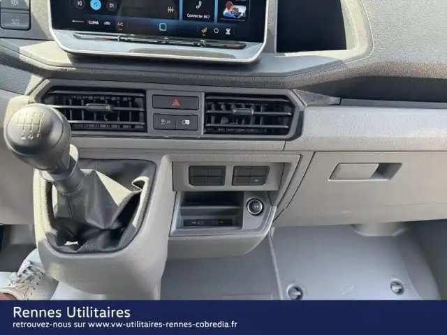 Volkswagen Crafter fg 30 l3h3 2.0 tdi 140ch business traction — photo 15