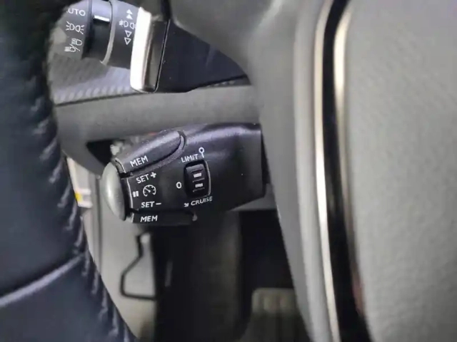 Peugeot 2008 puretech 130 s&amp;s eat8 — photo 107
