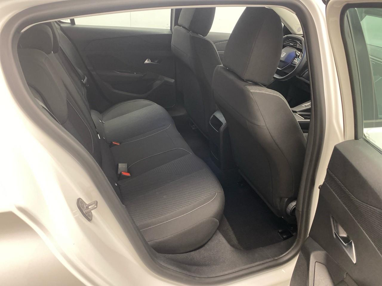 Peugeot 308 phev 180 e-eat8 active pack — photo 22