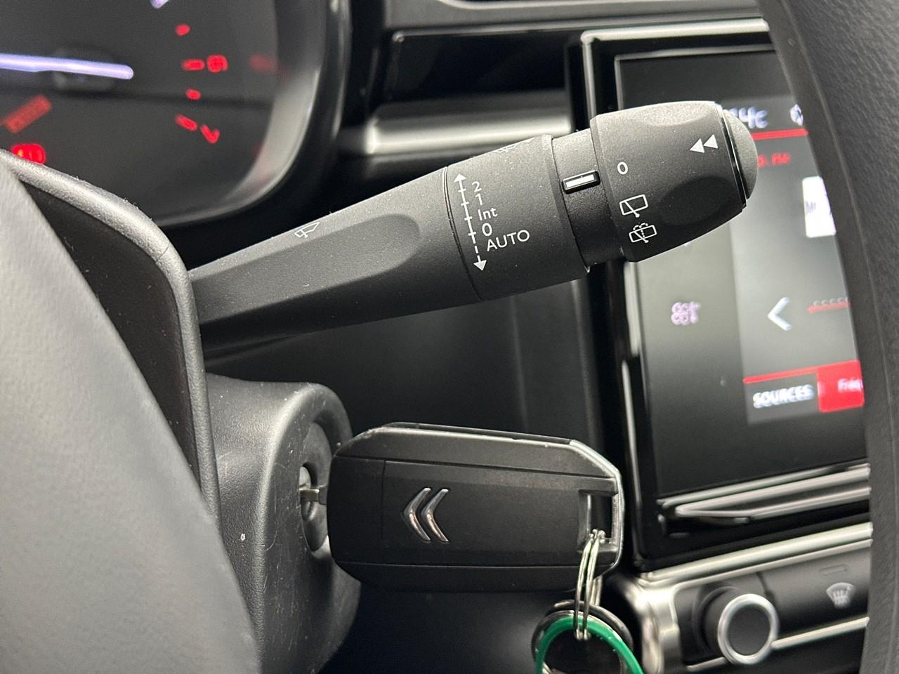 Citroën C3 puretech 83 ch bvm5 plus — photo 18