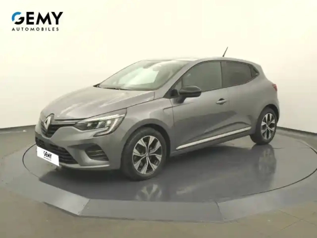 Renault Clio blue dci 100 — photo 1