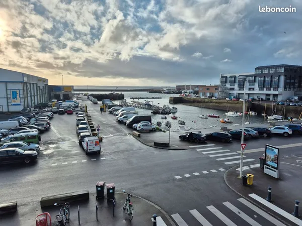 Bureaux au port de commerce