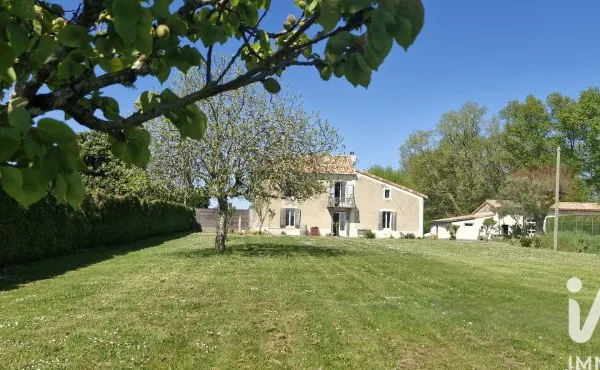 Maison 8 pièces 278 m²
