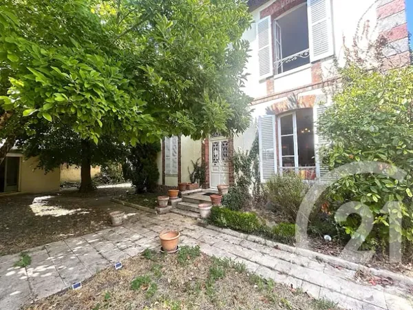 Maison 5 pièces 200 m²