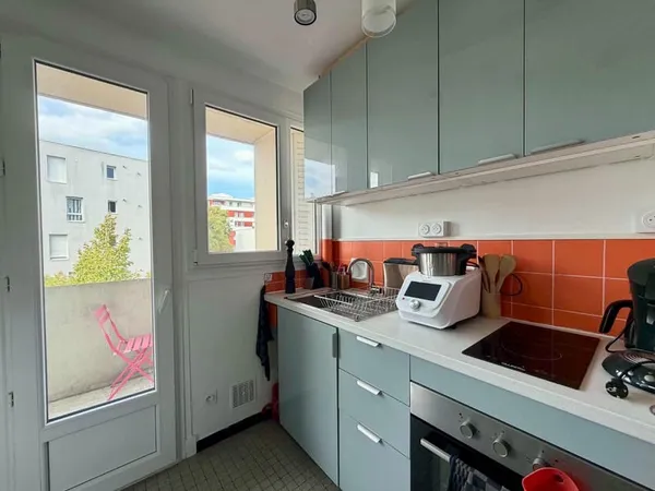 T2 MEUBLE, BOULEVARD LAVOISIER