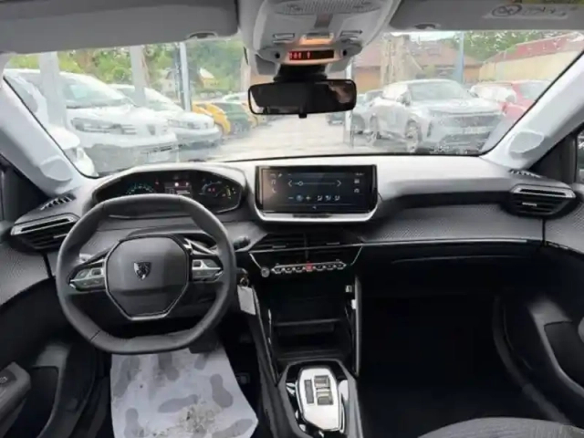 Peugeot 208 hybrid 110 ch e-dcs6 — photo 8
