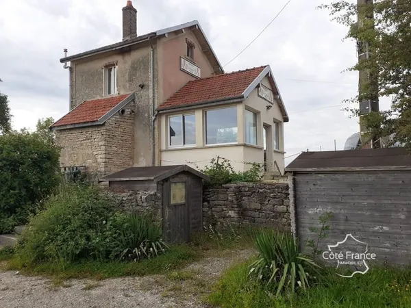 Maison 3/4P / local restauration, sans voisinage