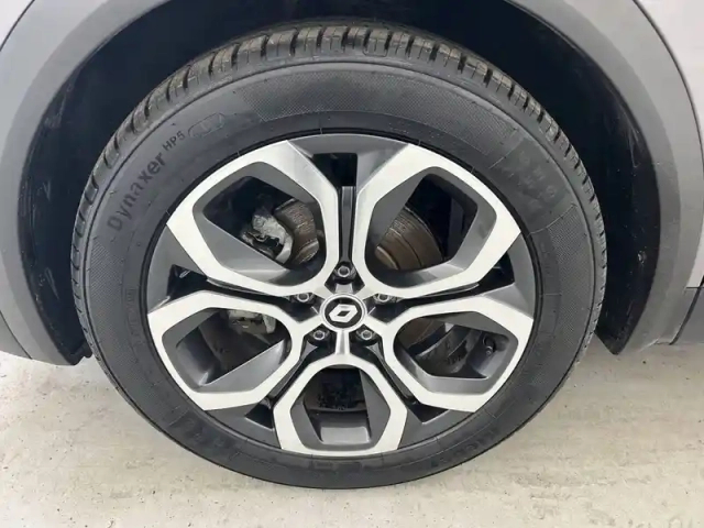 Renault Captur e-tech 145 - 21 — photo 29