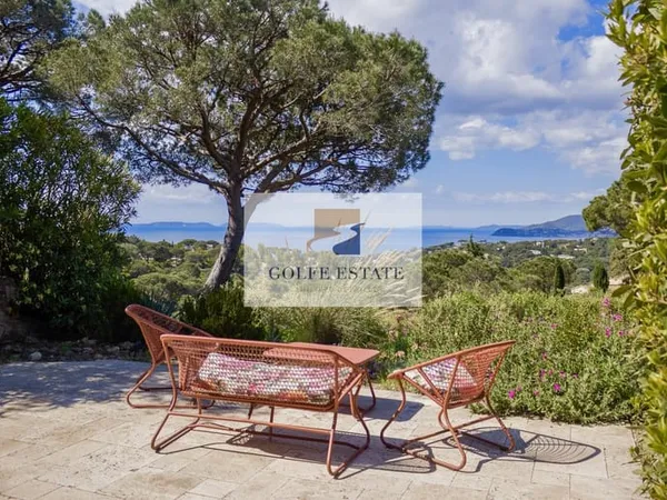 RARE À GIGARO vue mer : mas de 100 m2 avec 3 chambres