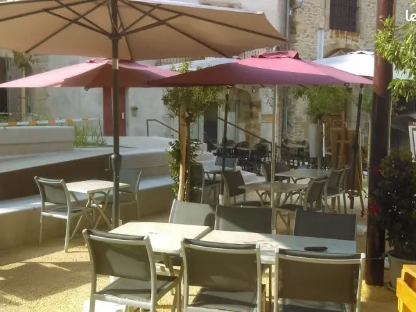 Hôtellerie et restauration Vente Aubenas   55000€