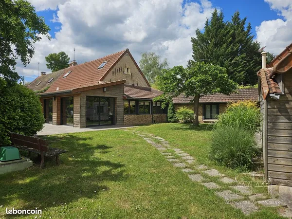 Maison 7 pièces 161 m²